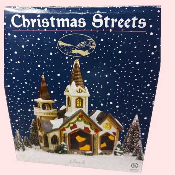 Christmas Streets Vtg Church Light-Up Holiday Village Decoration Ceramic 10x7x5 - Picture 1 of 9